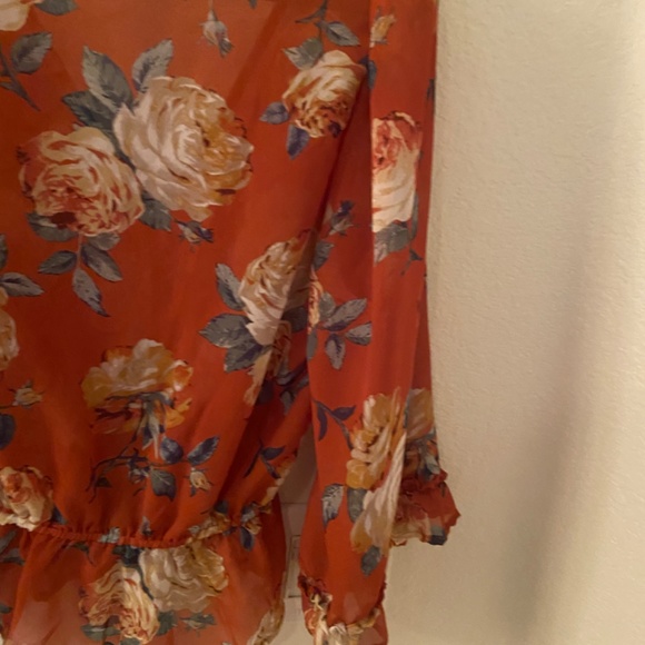 Sheer Floral Top Boot Barn - Picture 5 of 7